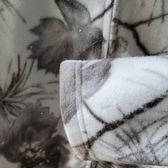 Alfred Dunner Cream and Gray Teddy Fleece Full Zip Jacket Medium. - Picture 7 of 10